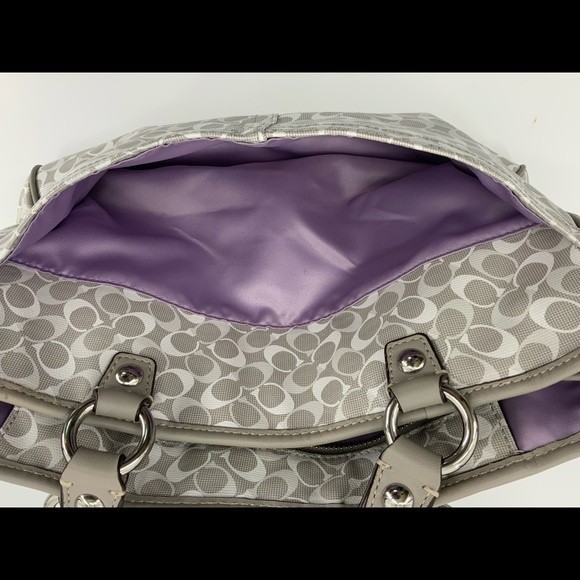 Coach Gray and White Shoulder Bag - Picture 10 of 16
